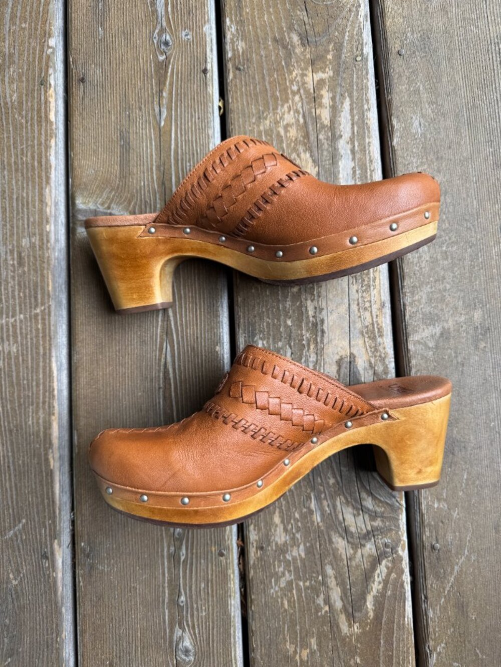 UGG Vivica Cognac Leather Sheepskin Lined Clog Wood Heel in Women's 9 / EU 40 - Picture 4 of 11